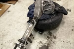 Ford 9 tums klump eller hel bakaxel köpes