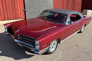 Pontiac Bonneville Coupe –66