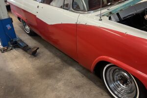 Köpes: Crown Victoria