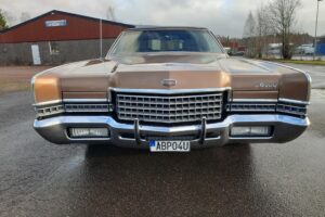 Mercury Marquis Brougham –72