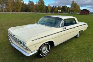 Chevrolet Impala Sport Coupé –62