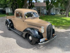 Ford  pickup. –38