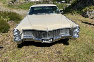 Cadillac Calais –65