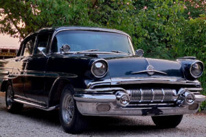 Pontiac STAR CHIEF –57