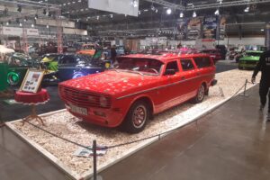 Volvo 145 Custom –68