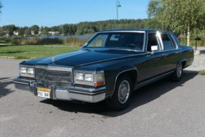 Cadillac Fleetwood Brougham –85