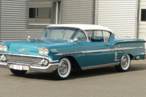 Chevrolet Impala coupe –58