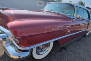 Cadillac Sedan deville –56