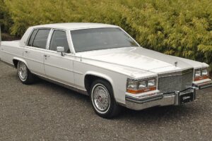 Cadillac Brougham –85