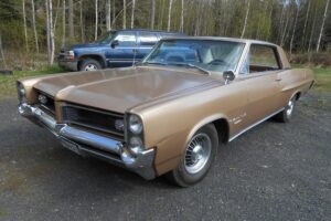 Pontiac Grand Prix 2dHT –64