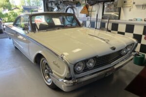 Ford Starliner –60