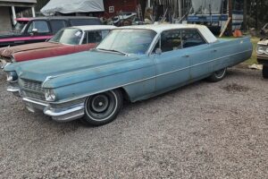 Cadillac Deville –64