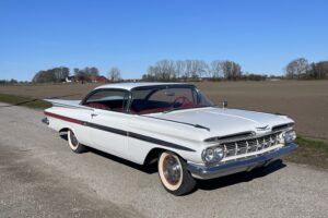 Chevrolet Impala 2 dr ht –59