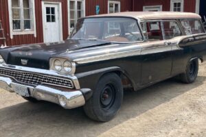 Ford Country Sedan Wagon –59