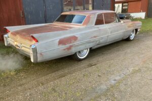 Cadillac Coupe Deville –63