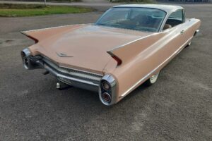Cadillac Coupe De Ville –60