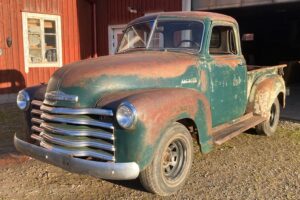 Chevrolet 3100  5 window Deluxe  Stepside –47