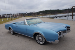 Oldsmobile  delta 88 –67