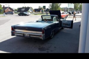 Lincoln continental –64
