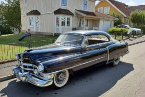 Cadillac  sixty-one coupé 5.4 v8 hydra-matic, 162hk, –50