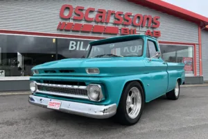 Chevrolet C10 Short box fleetside. 350 / 700 –64