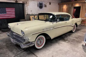 Buick Roadmaster  –57