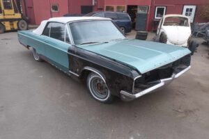 Chrysler Newport  –68