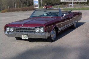 Oldsmobile 98 cab –65