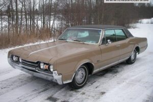 Oldsmobile Cutlass –67