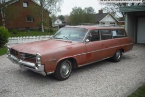 Pontiac Catalina safari –64