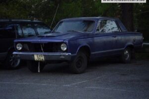 Plymouth Valiant 2d ht –66
