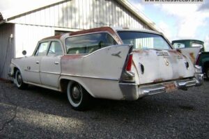 Plymouth Savoy –60