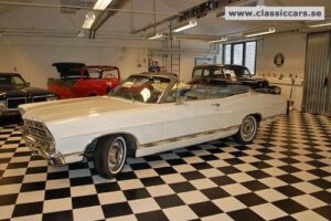 Ford Galaxie 500 cab –67