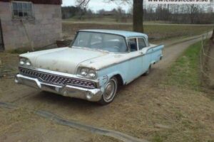 Ford 4dr sedan –59