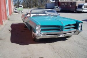 Pontiac Catalina cab –66