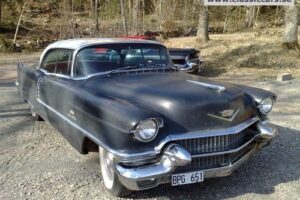 Cadillac Sedan de ville –56