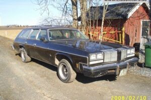 Oldsmobile Vista cruiser –76