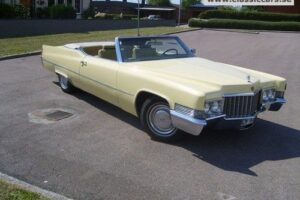 Cadillac Deville cab –70