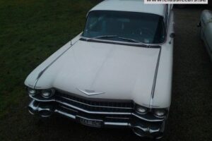 Cadillac 4dr ht –59