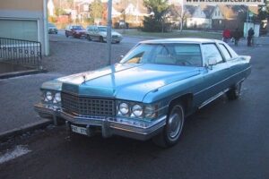 Cadillac Coupedevile –74