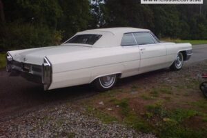 Cadillac Deville cab –65