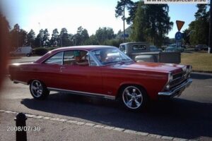 Ford Fairlane –66