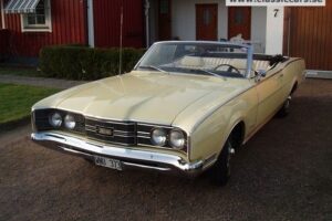 Mercury Montego mx cab –69