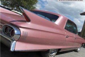 Cadillac Fleetwood –61