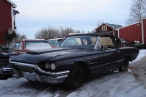 Ford Thunderbird cab –65