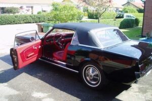 Ford Mustang cab –65