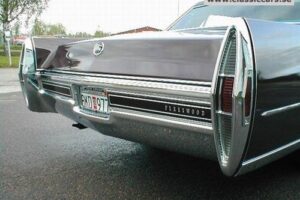 Cadillac Fleetwood  brougham –68