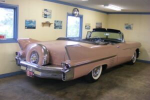 Cadillac Serie62 cab –58