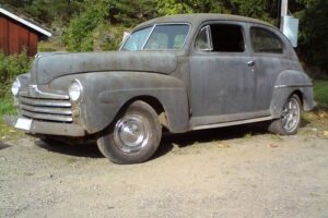 Ford Tudor sedan –47