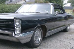 Pontiac Bonneville cab –66